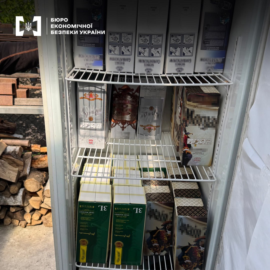 Незаконная торговля фальсифицированным алкоголем