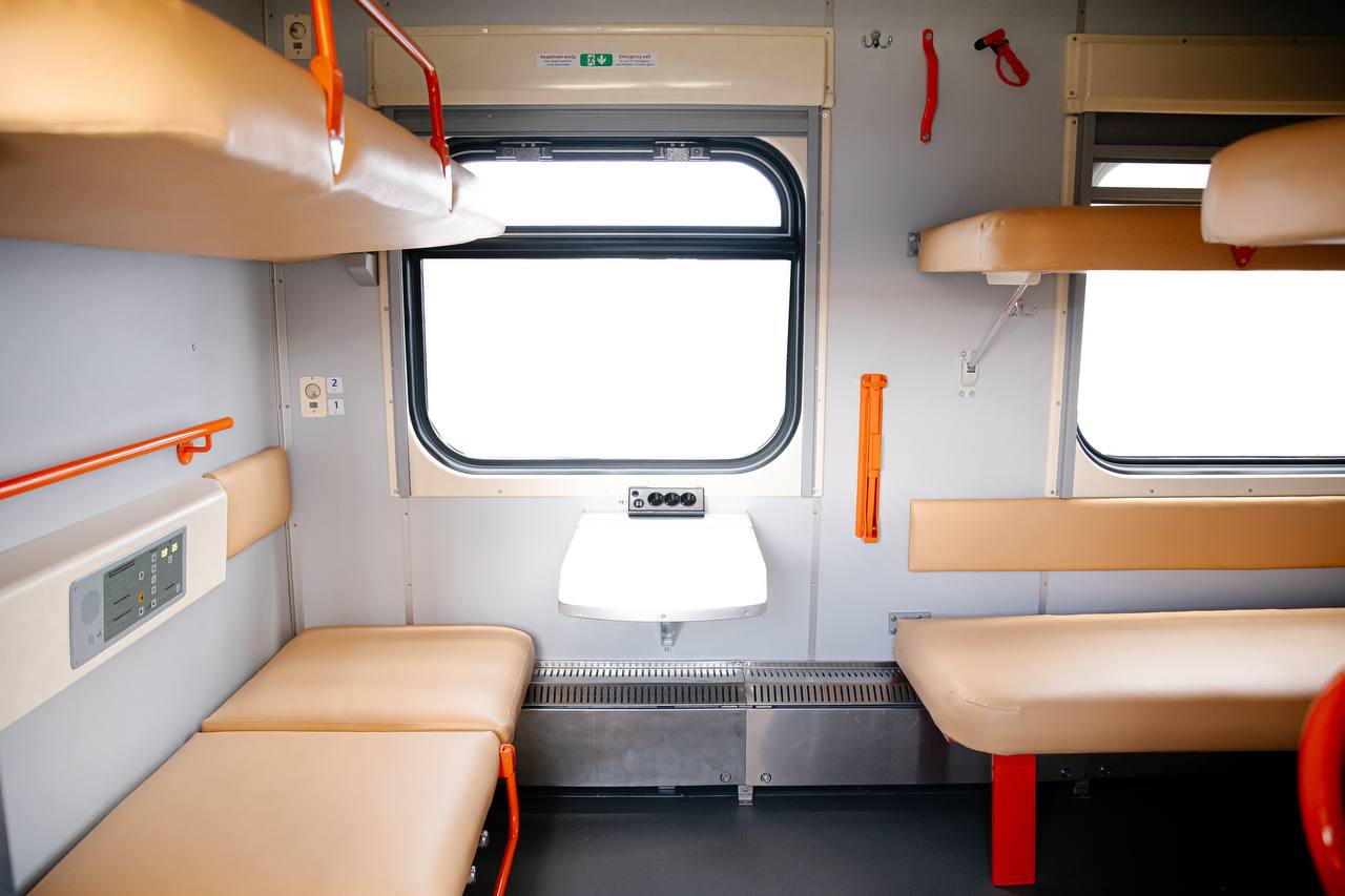 перший безбар’єрний вагон