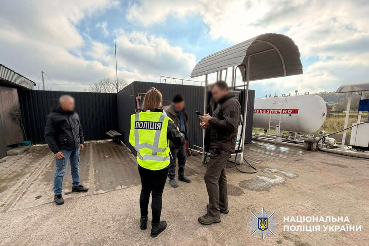 В Хмельницкой области "накрыли" сеть нелегальных заправок