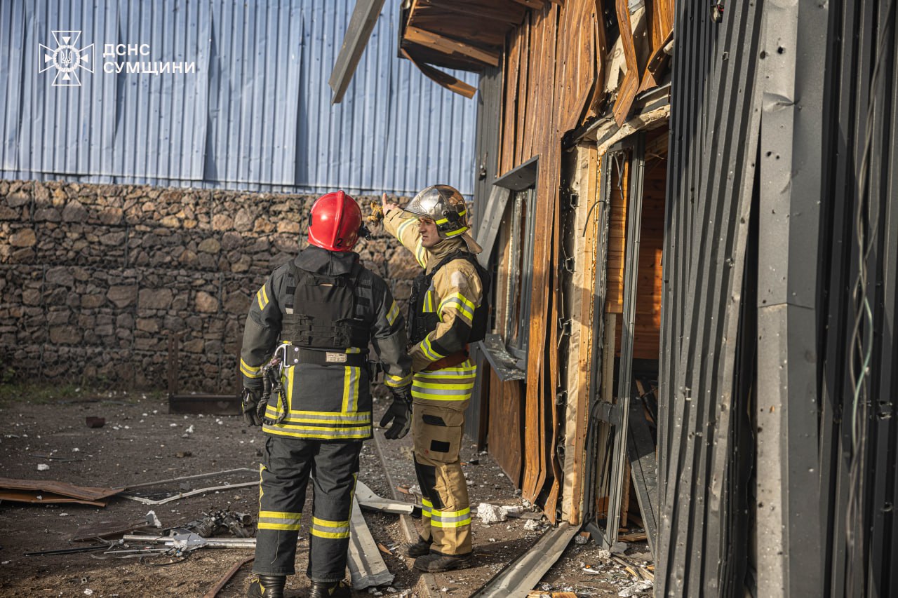 Враг атаковал Сумы: возник пожар