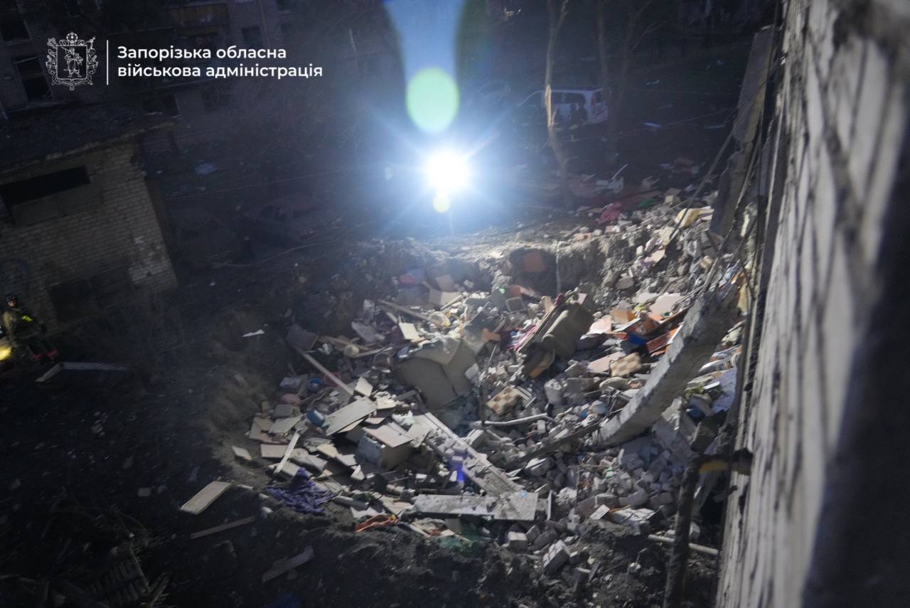 Россияне атаковали Запорожье 20 дронами и 8 ракетами