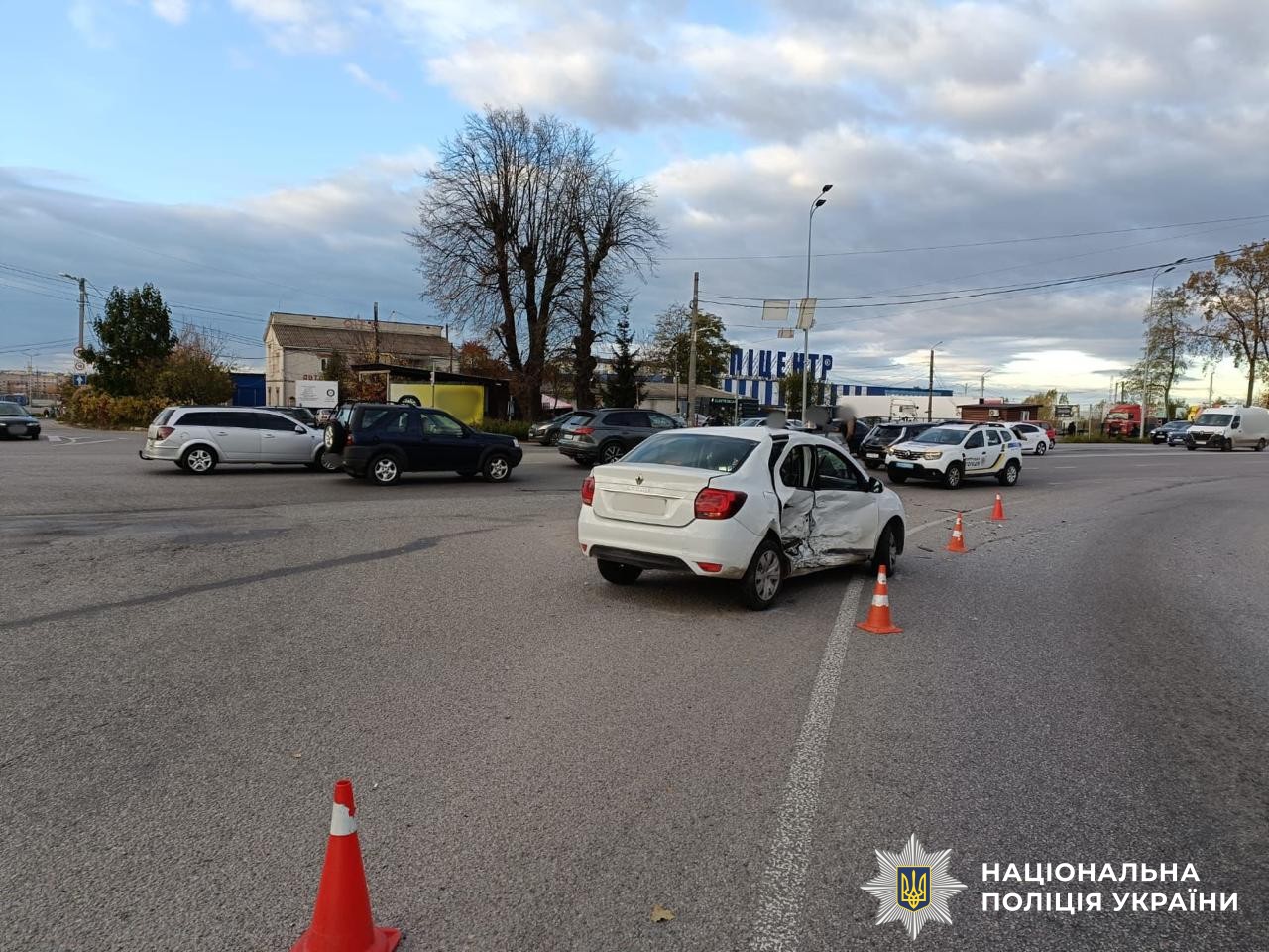 У Вінниці зіткнулися два легковики: двоє пасажирів у лікарні