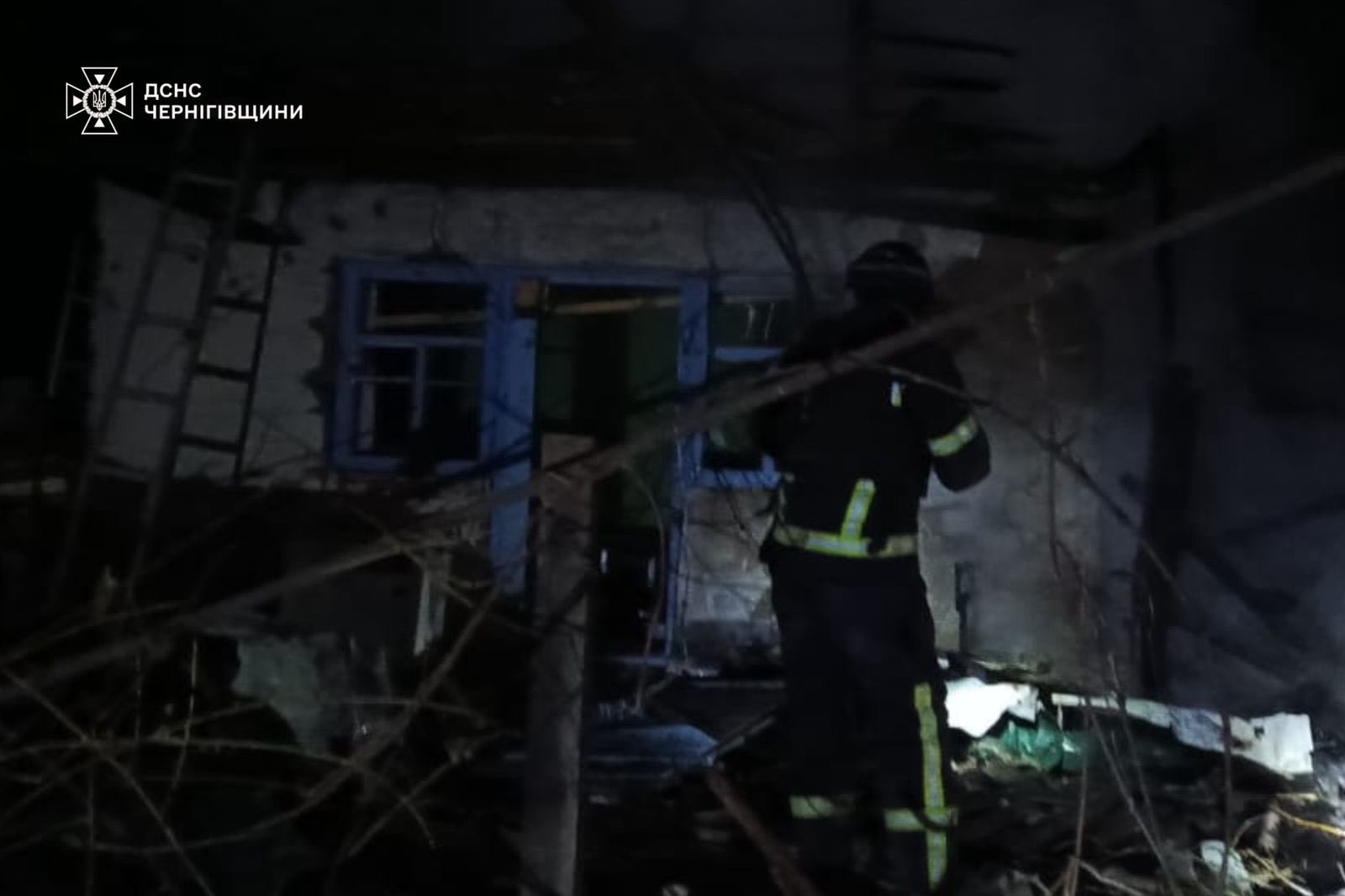 Россияне попали дронами по городу на Черниговщине: трое пострадавших