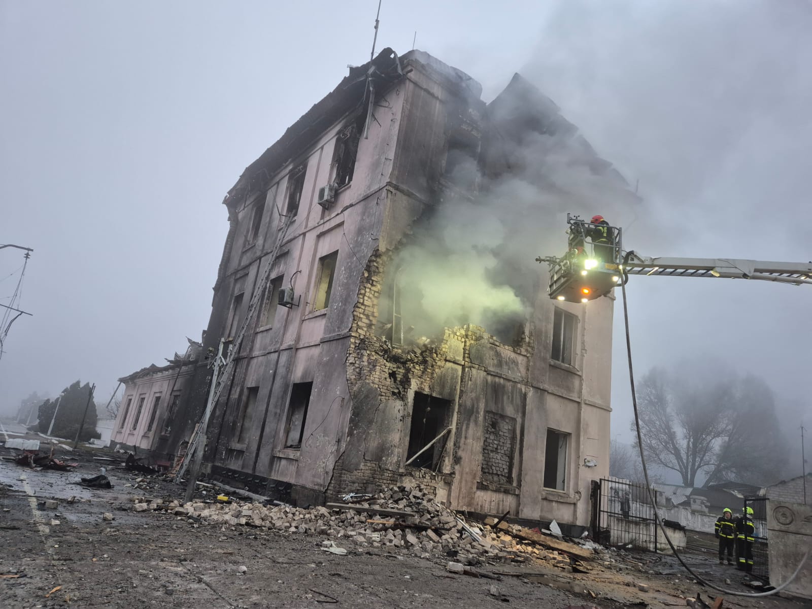 Россияне атаковали железнодорожную станцию Запорожье-Каменское 6 ноября 2025 года