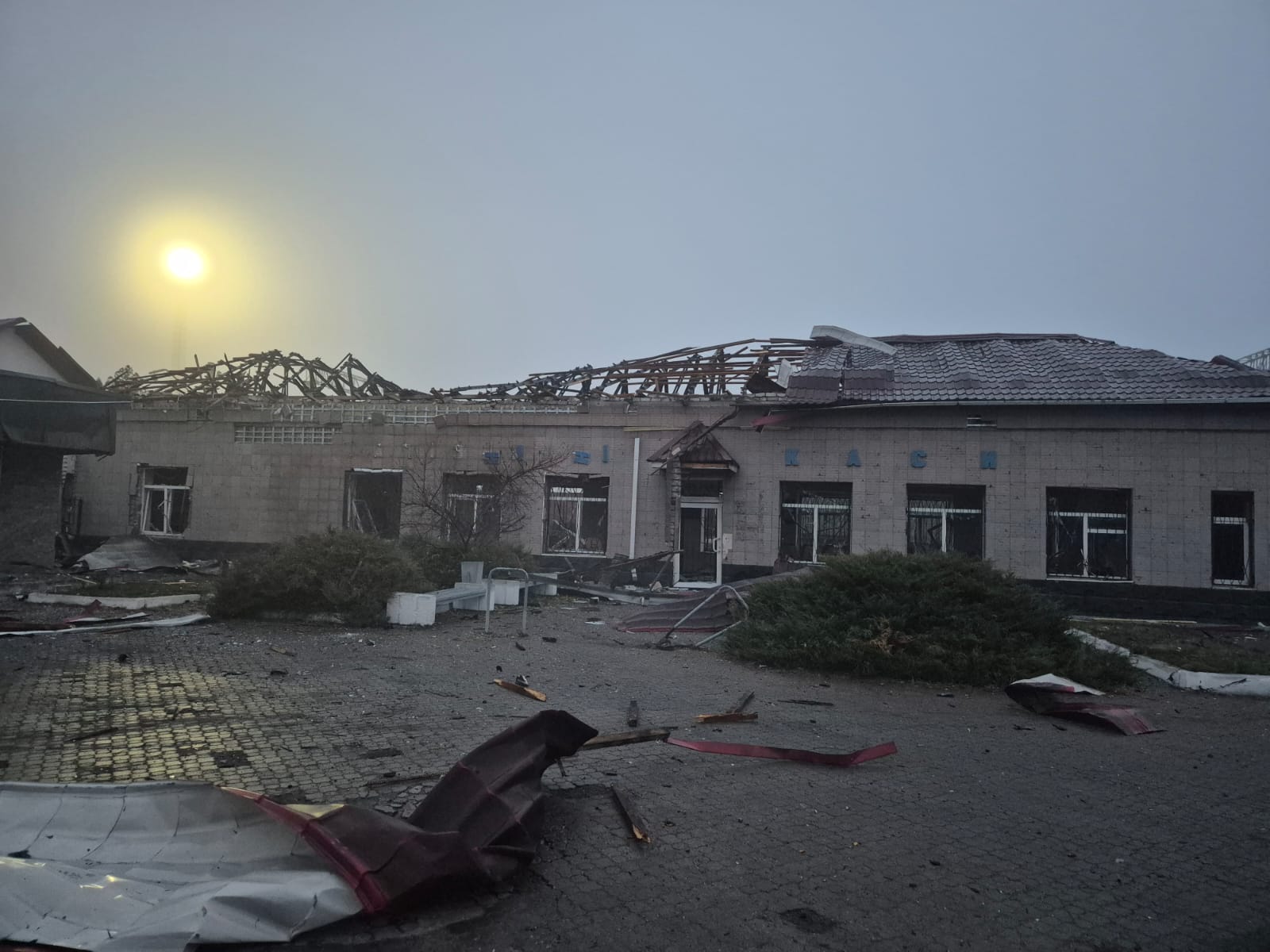 Россияне атаковали железнодорожную станцию Запорожье-Каменское