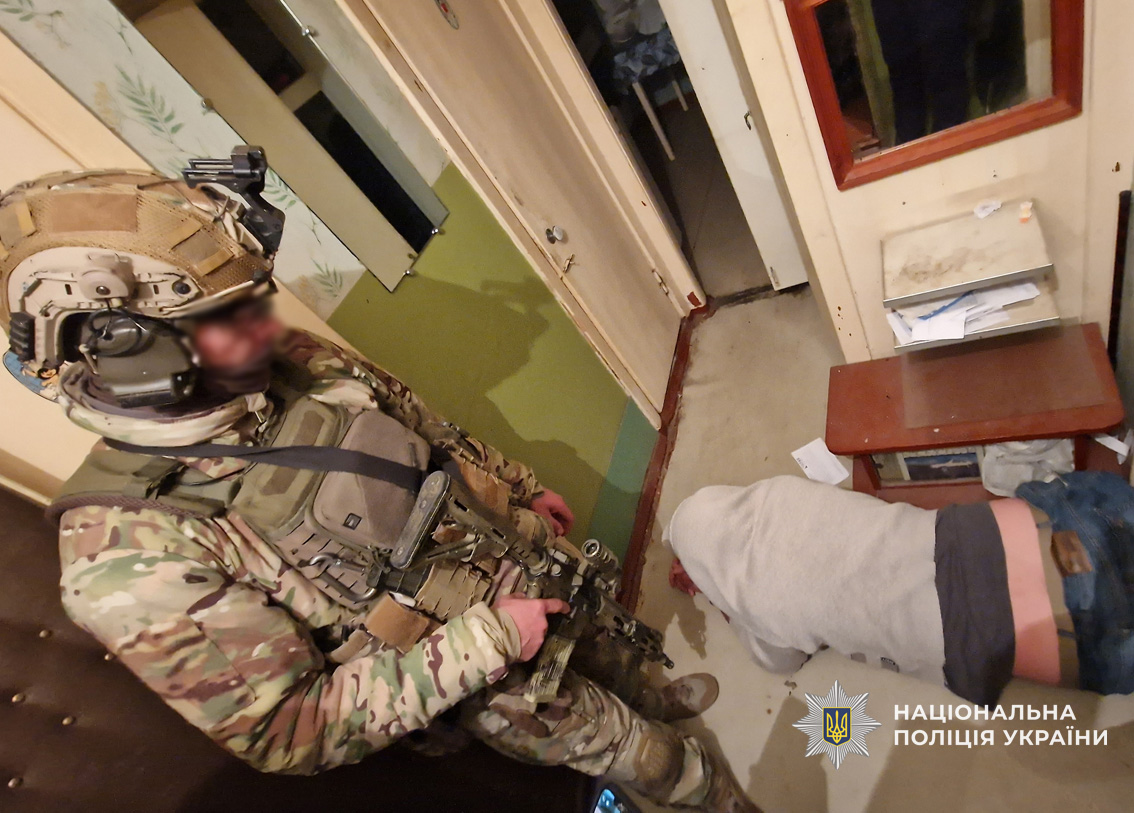 У Чернігові затримали чоловіка, який стріляв на вулиці