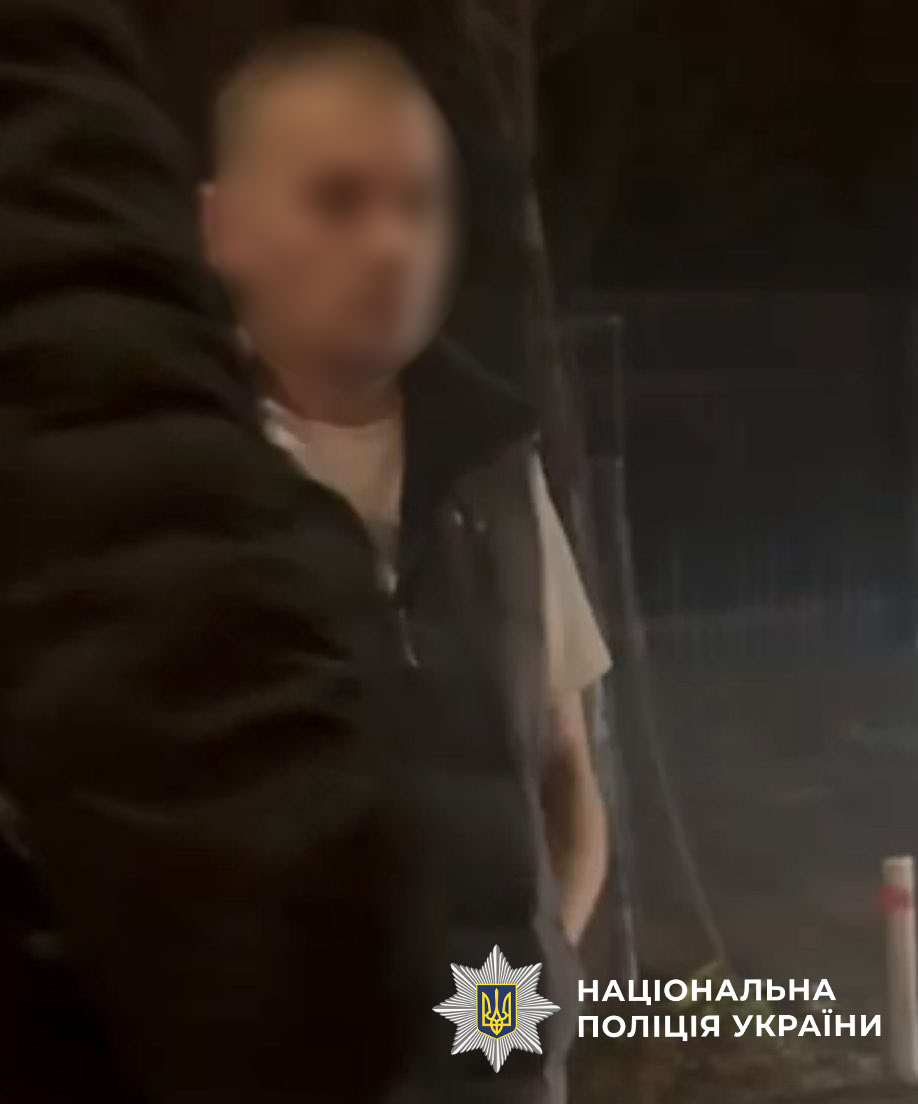 У Києві п’яний водій Porsche скоїв ДТП та стріляв в іншого водія