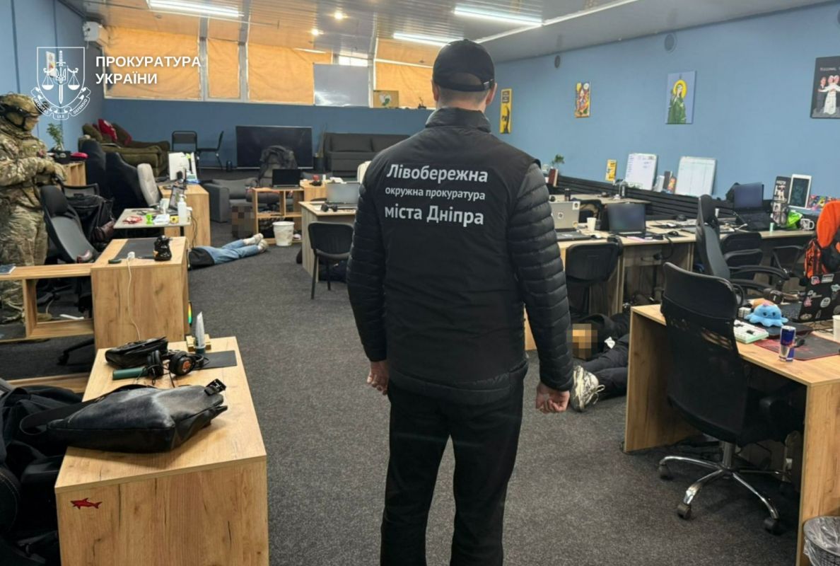 У Дніпрі викрили мережу шахрайських кол-центрів