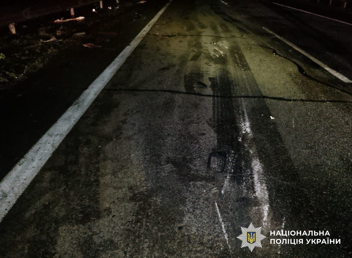 Смертельна ДТП на Кіровоградщині: вантажівка в’їхала в BMW і збила пасажирку