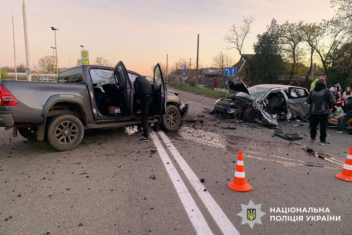 На Николаевщине столкнулись два автомобиля: среди четырех пострадавших – два ребенка