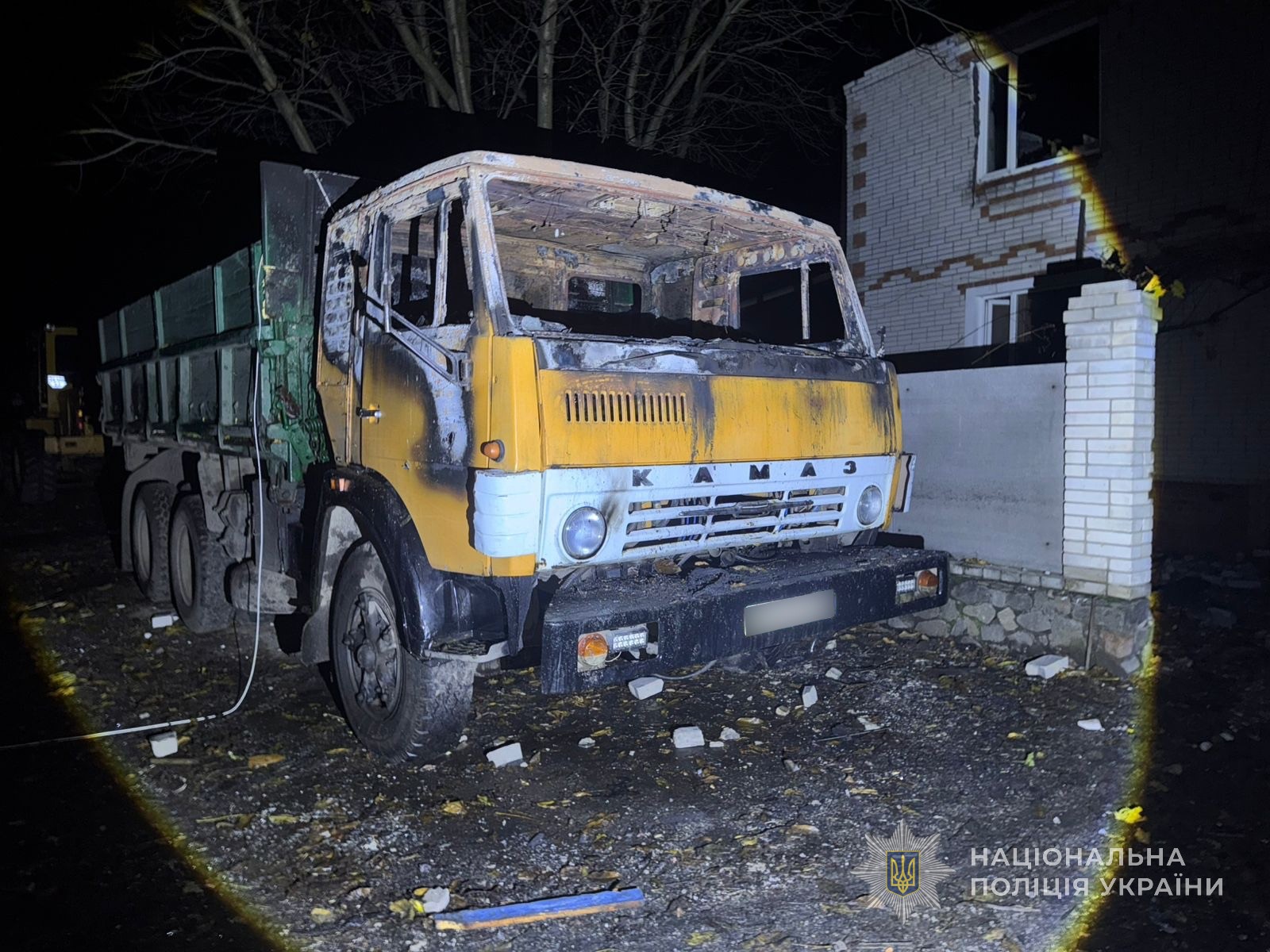 Є загиблий та постраждалі: поліція показала наслідки нових обстрілів Сумщини