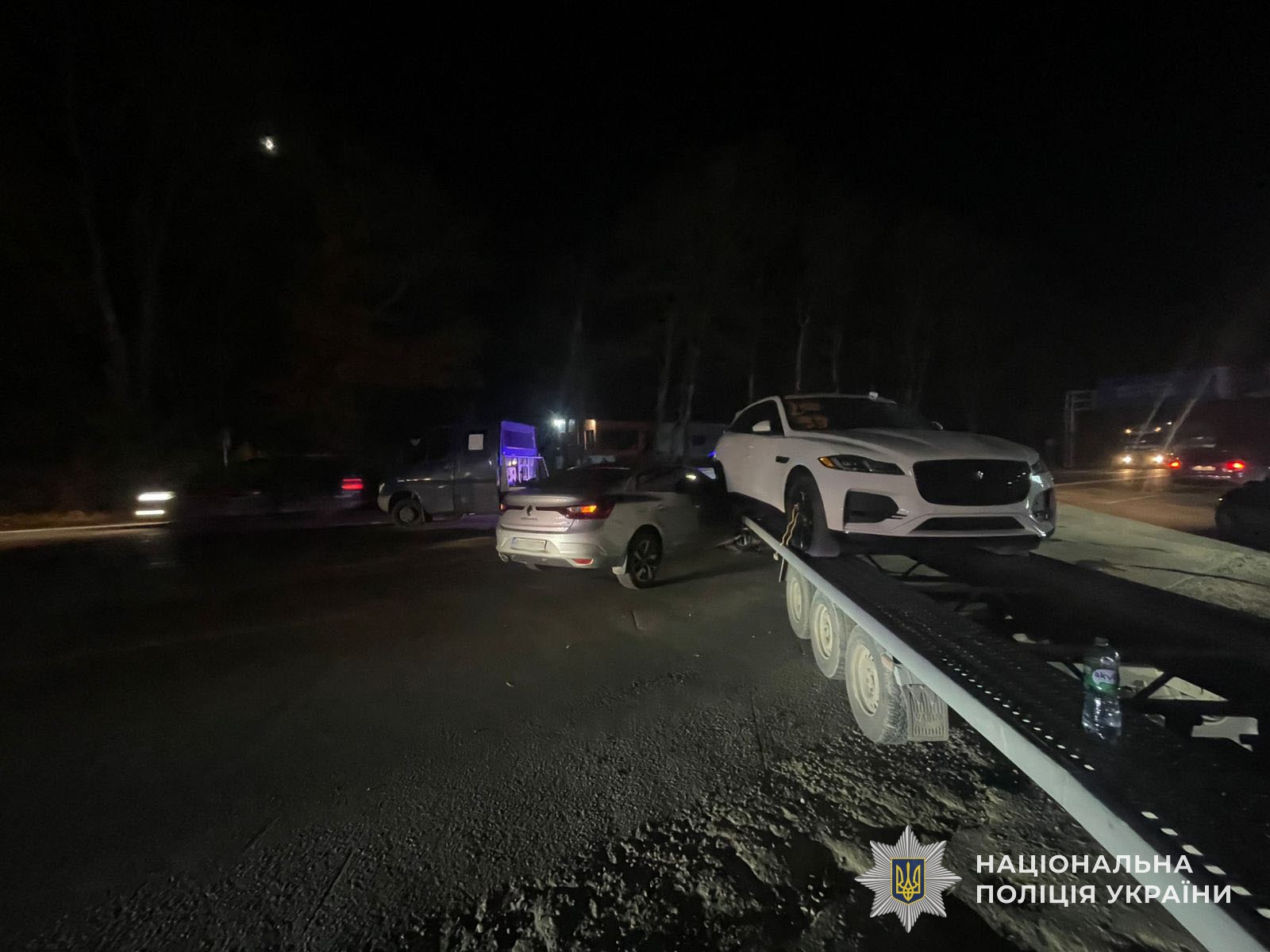 На Львовщине столкнулись микроавтобус и легковушка