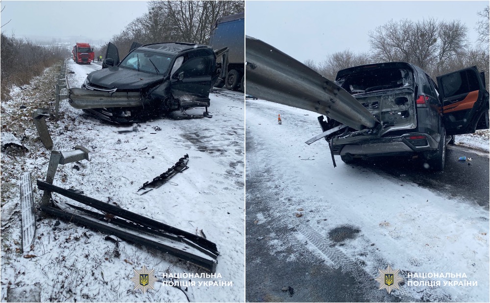В Черкасской области автомобиль влетел в отбойник на трассе