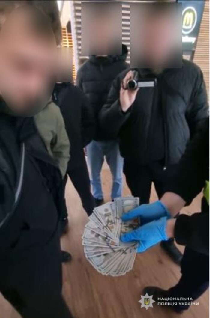 Во Львове задержали двух рэкетиров за вымогание 120 тысяч долларов несуществующего долга