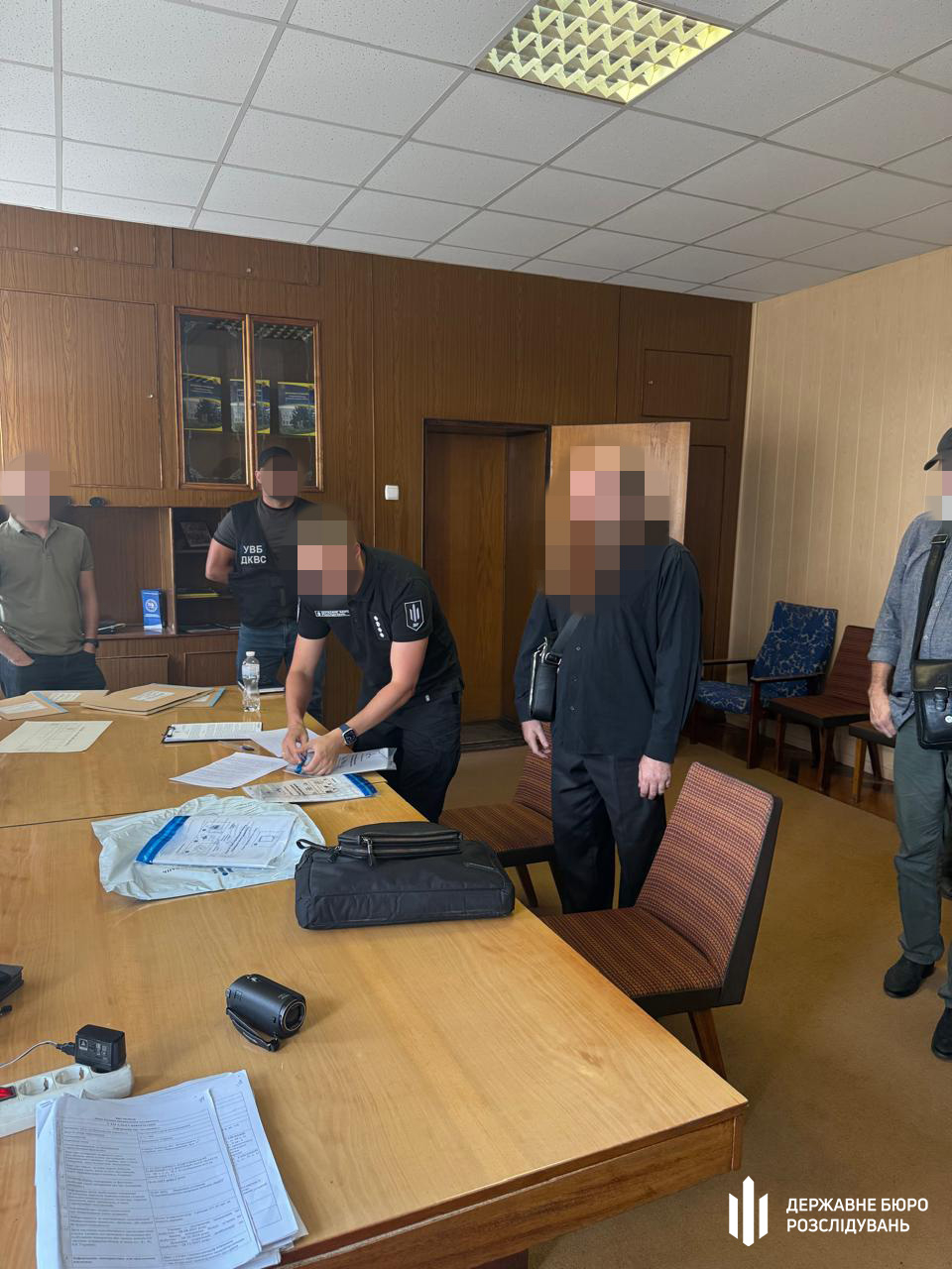 На Черкащині керівника колонії викрили на збагачені на засуджених