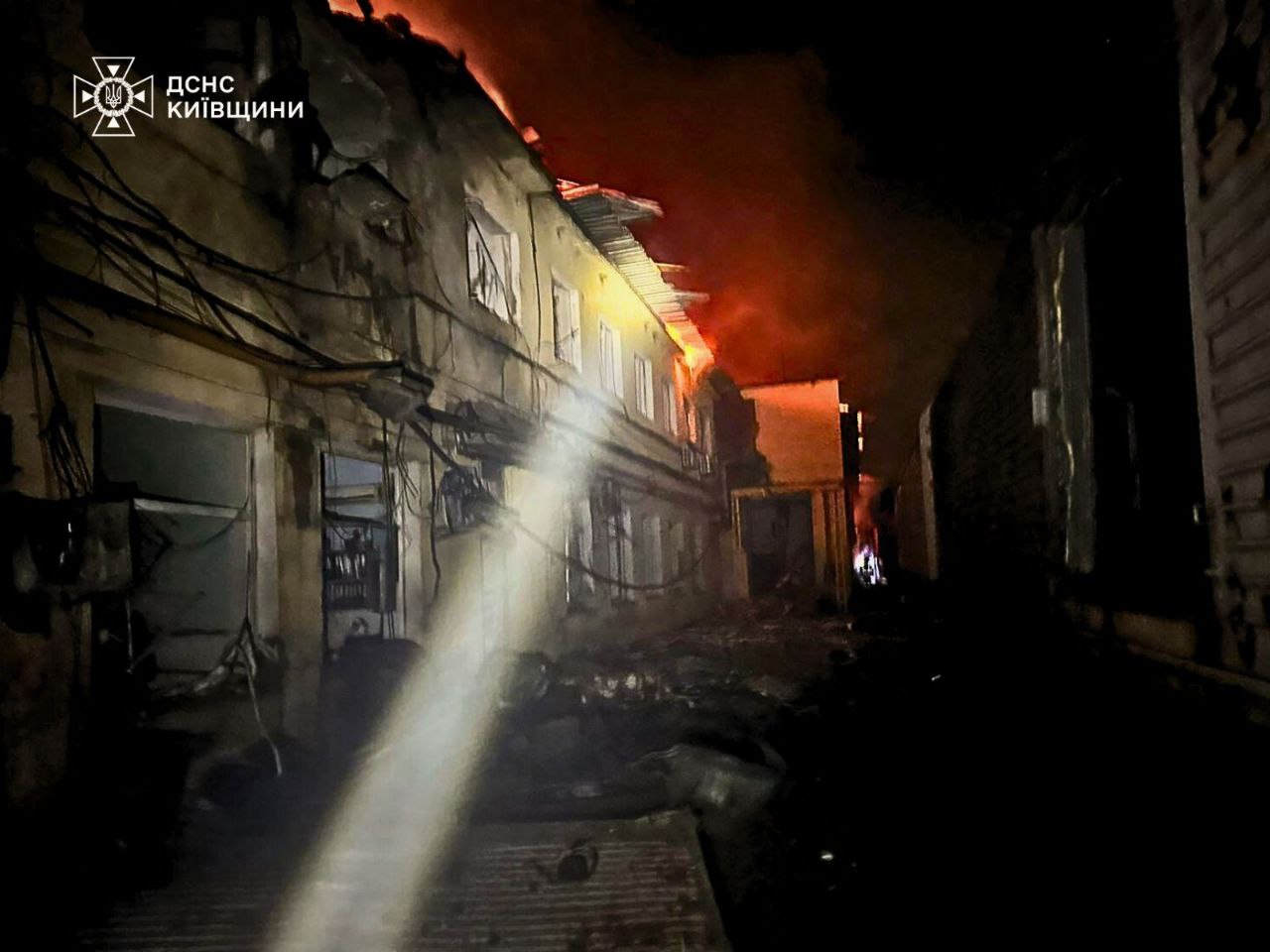 Россияне снова ударили дронами по Фастову в Киевской области