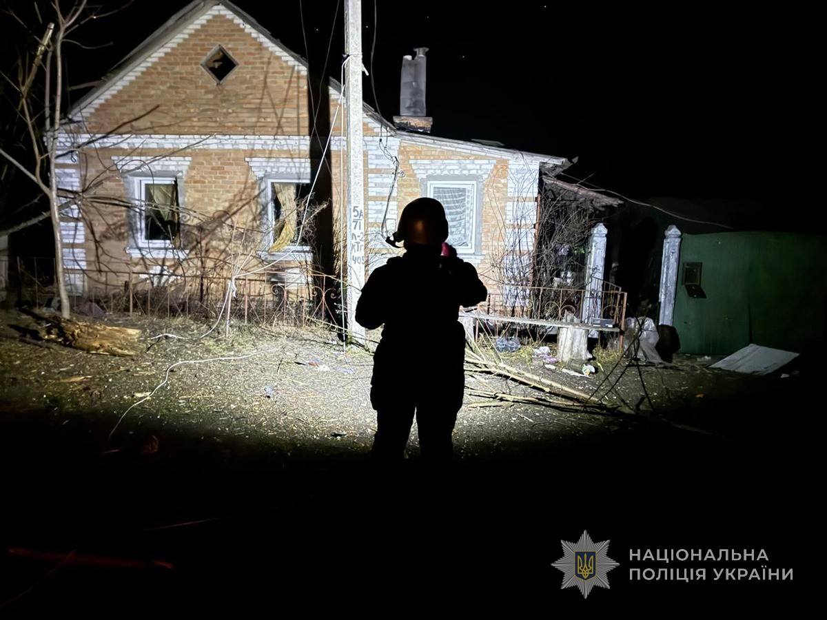 Наслідки ворожих влучань на Сумщині: двоє поранених