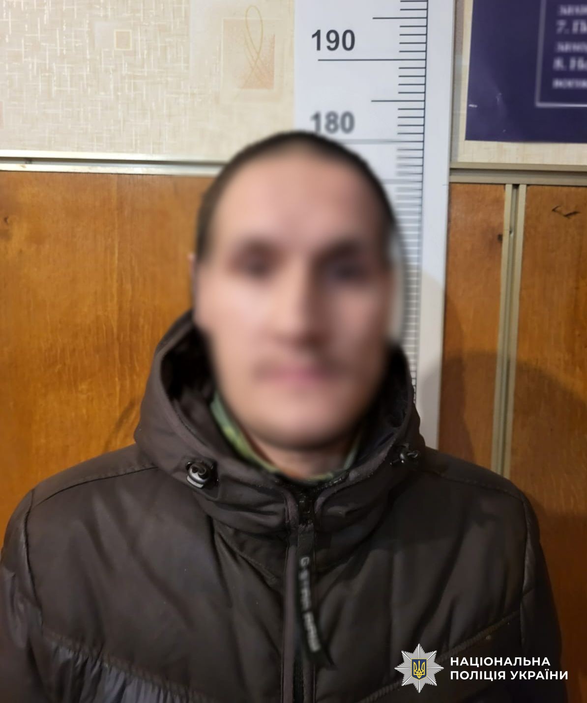 У Києві чоловік пограбував аптеку в Подільському районі: його судитимуть