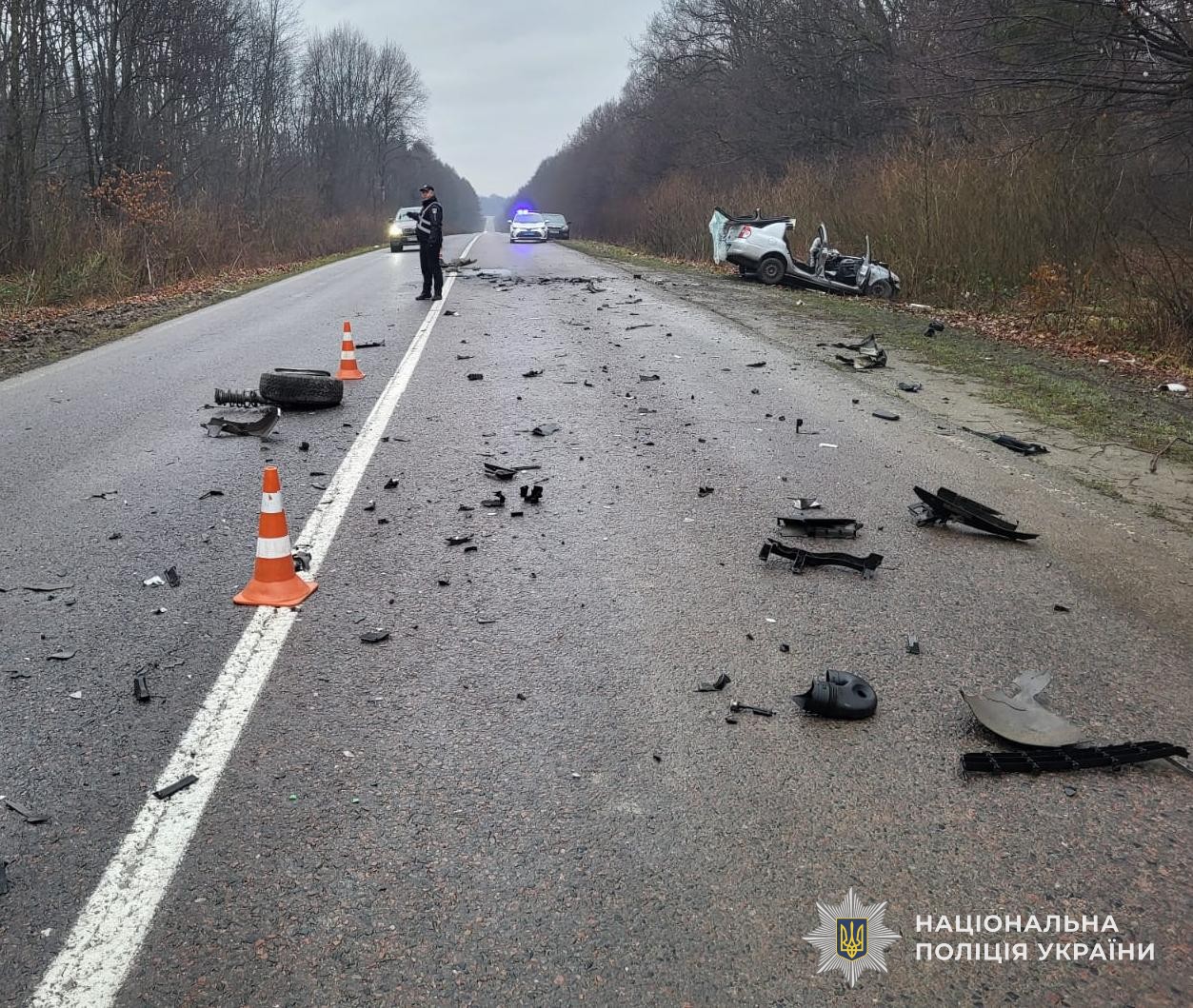 ДТП на Львівщині: одна з автівок перетворилася на металобрухт