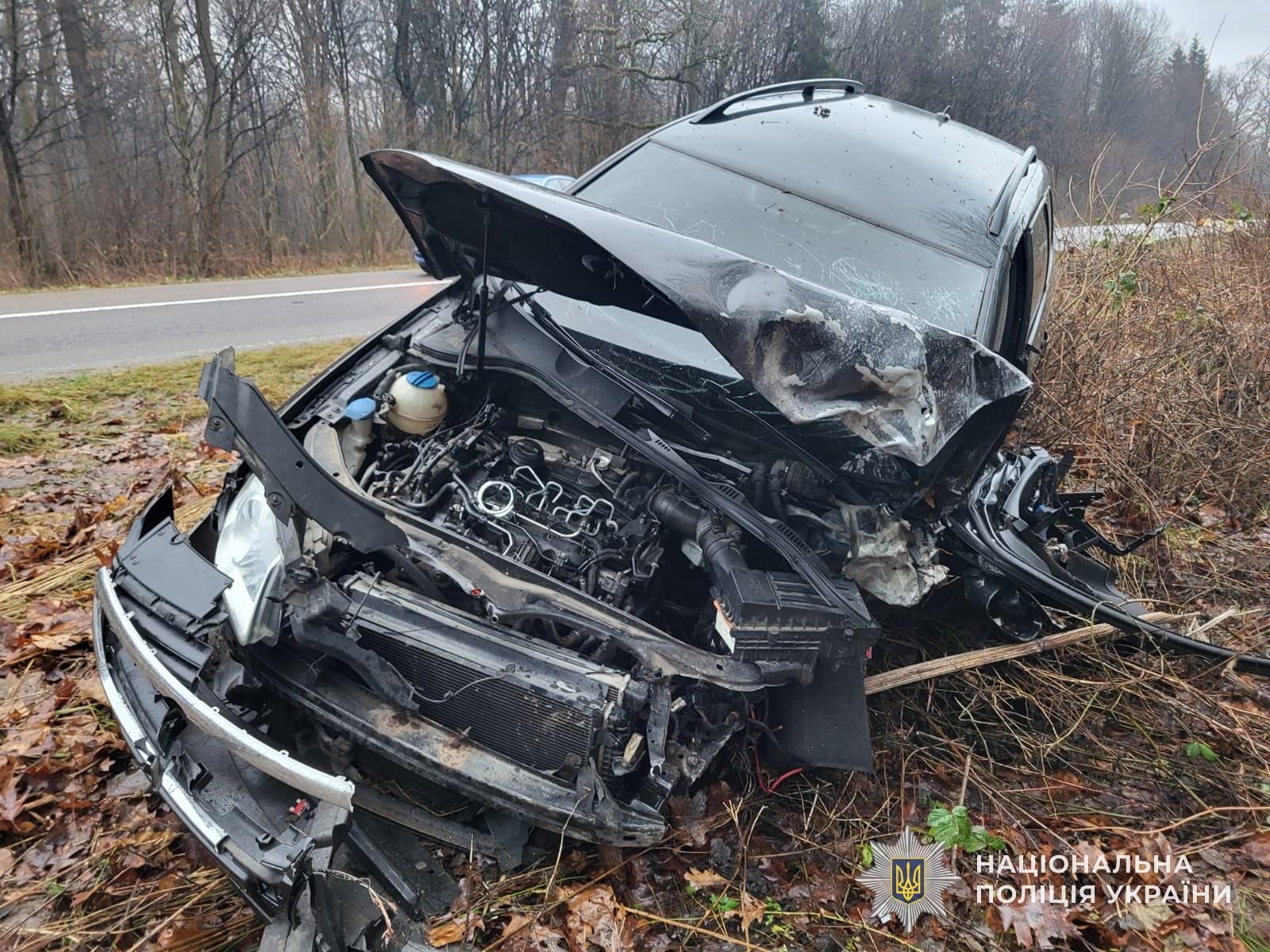 ДТП на Львівщині: один з легковиків перетворився на металобрухт