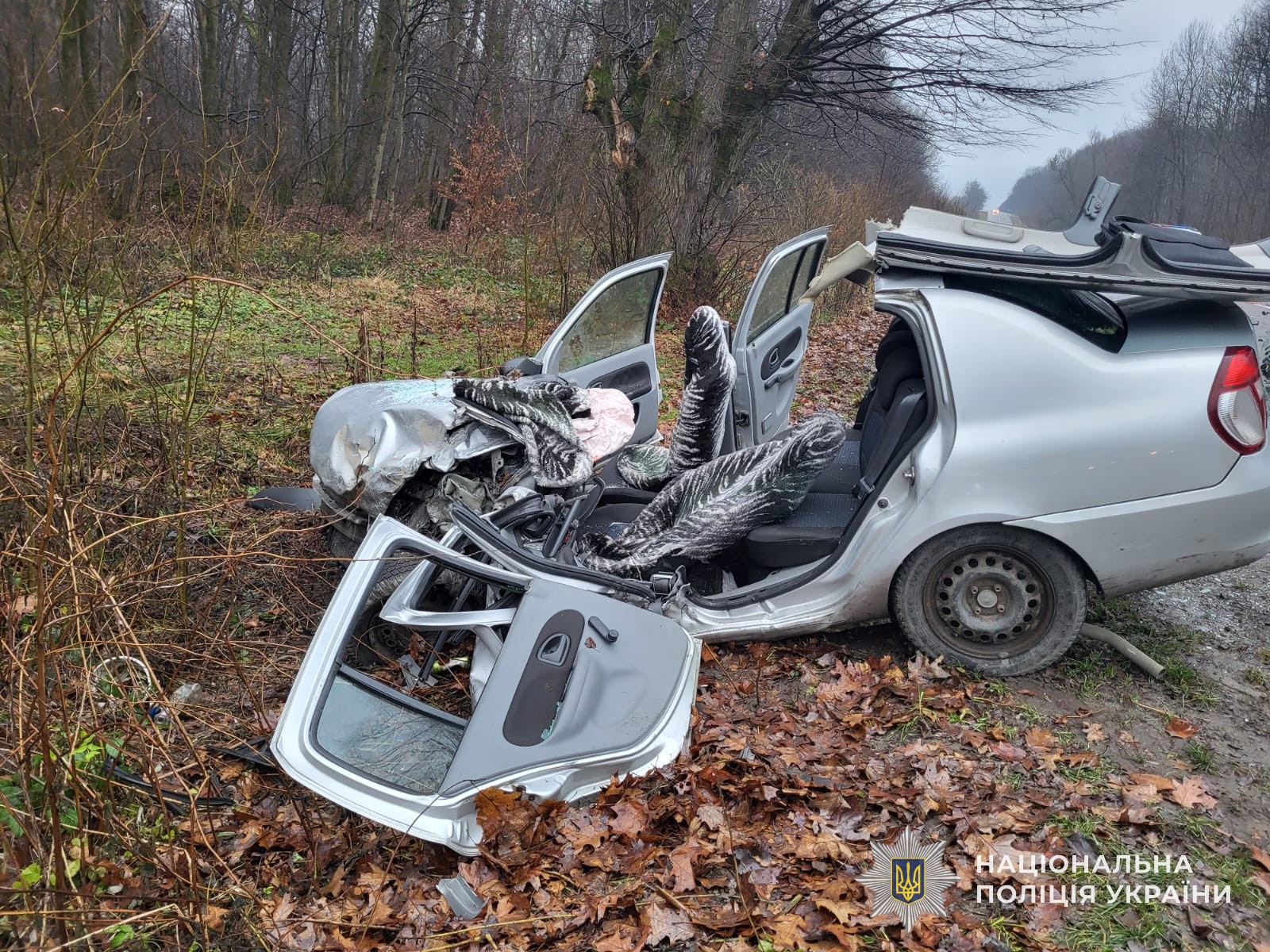 Потрійна ДТП на Львівщині 22 грудня: двоє постраждалих