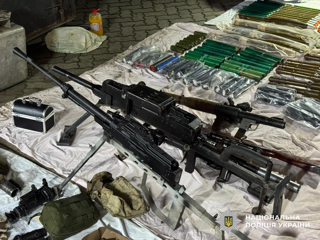 В Украине разоблачили масштабную сеть сбыта оружия