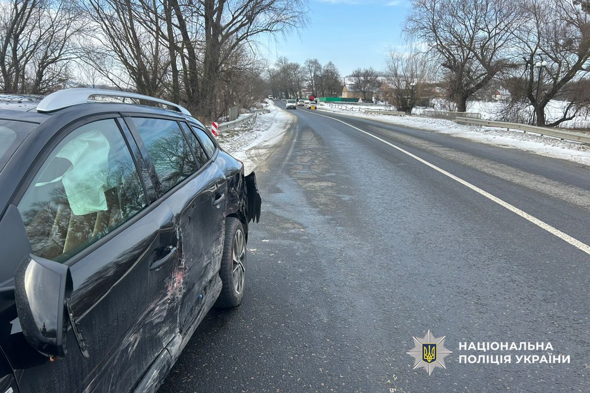 ДТП на Черкащині: легковик рознесло вщент