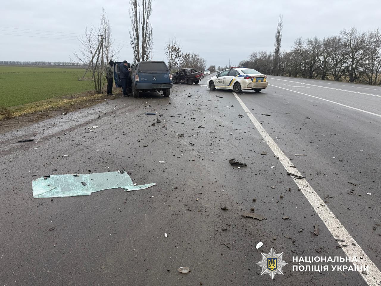На Киевщине столкнулись автомобили: два человека погибли, один пострадал