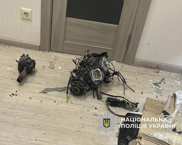 Внаслідок нічної атаки на Київ постраждали двоє людей