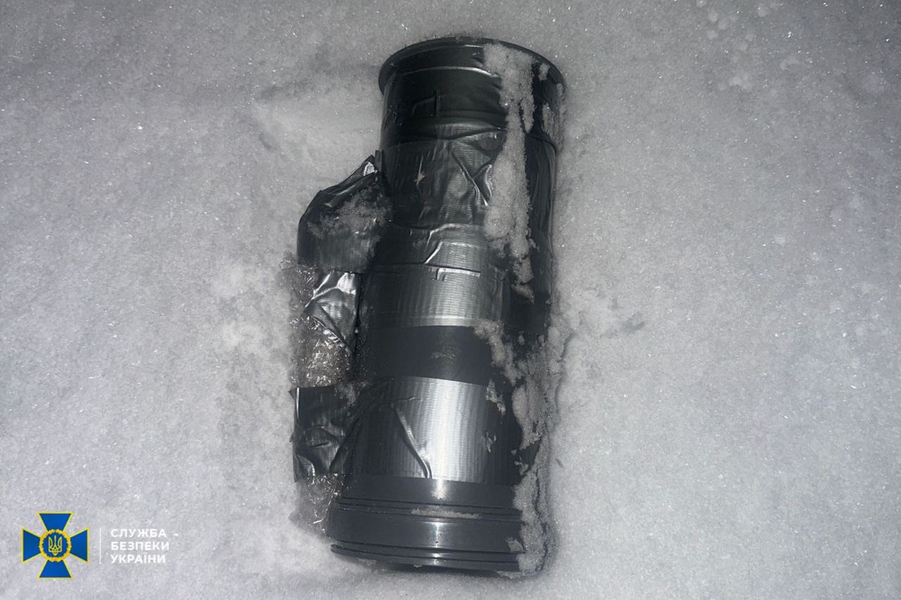 Пыталась взорвать здание ТЦК в Донецкой области: СБУ задержала российскую агентку